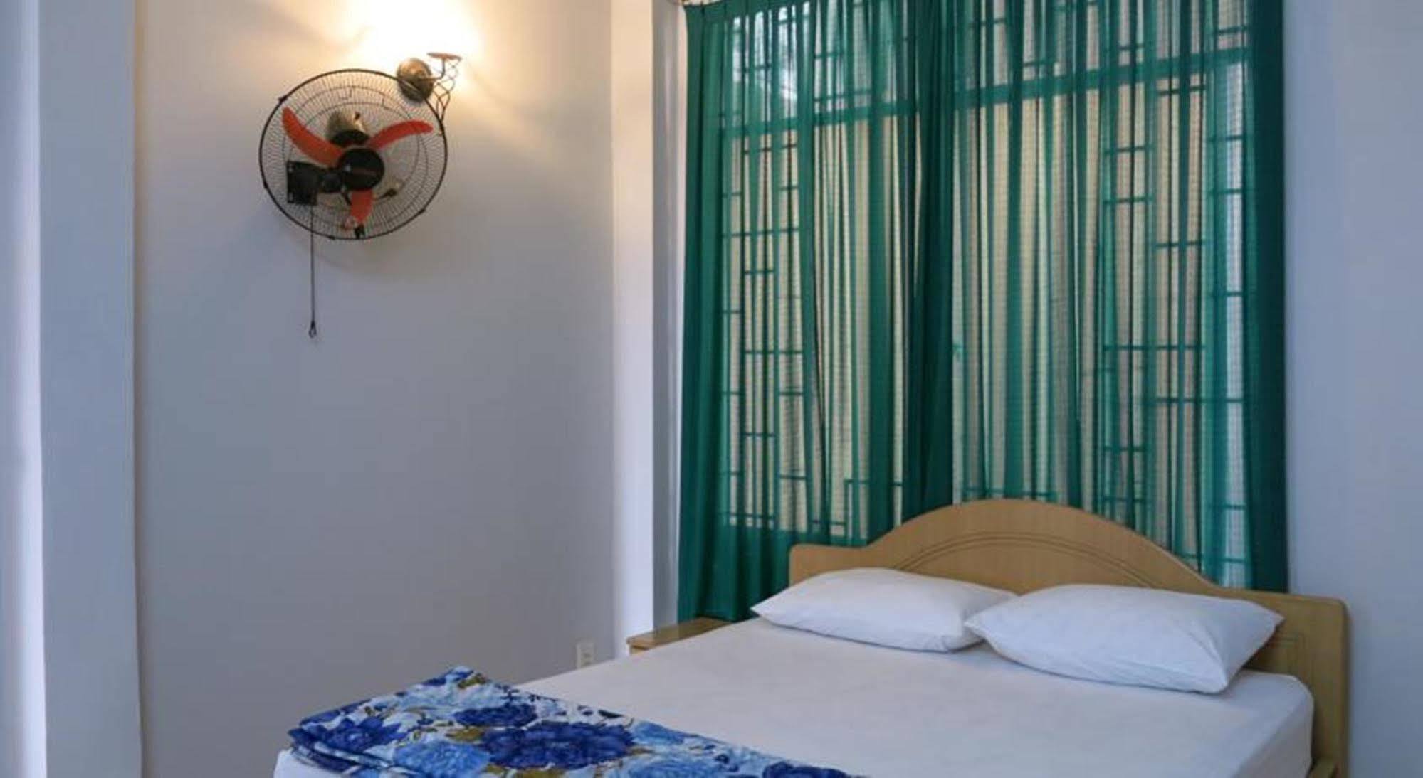 Banana Leaf Hotel Хошимин Экстерьер фото